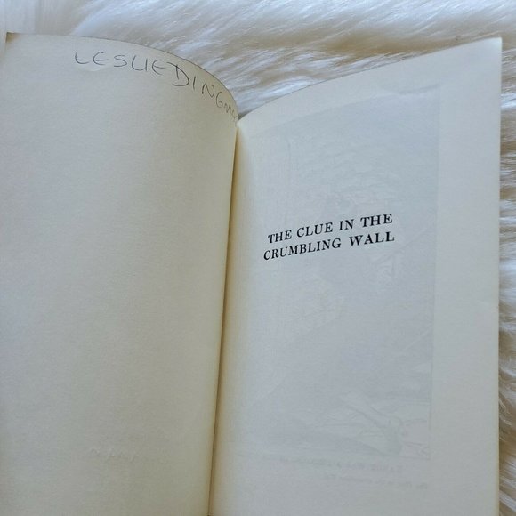 The Clue in the Crumbling Wall, Nancy Drew Carolyn Keene Matte Yellow Orig. Text - Picture 6 of 9
